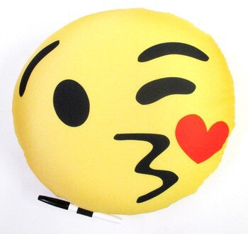 Kissing Emoji